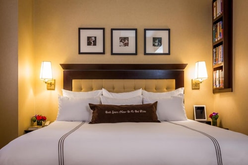 Deluxe King Room Near Bryant Park NYC 1 Luxury Bookings