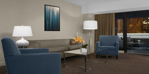 Standard Queen Room Near Gershwin Theatre NYC 9 Luxury Bookings