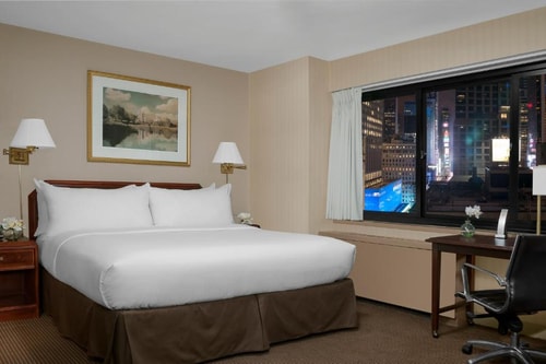 Standard Queen Room Near Gershwin Theatre NYC 10 Luxury Bookings