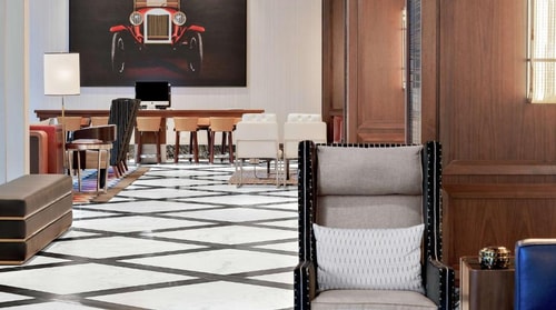 Deluxe King Room Near The Goddard School CHI 8 Luxury Bookings