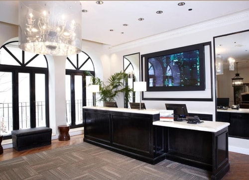 King Room Near Museum Of Contemporary Art CHI 6 Luxury Bookings