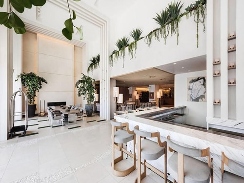 One Bedroom King Suite Near Gregory Siff Studio LA 6 Luxury Bookings