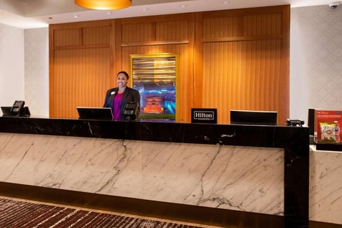 King Studio Suite Near Gibsons Italia CHI 13 Luxury Bookings