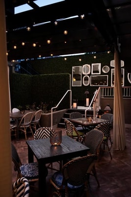 Deluxe Suite Near Saint Victor Catholic Church LA 11 Luxury Bookings