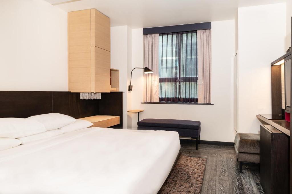 King Room Near Empire State Building NYC Luxury Bookings