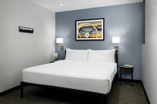Deluxe King Near James Earl Jones Theatre NYC 2 Luxury Bookings