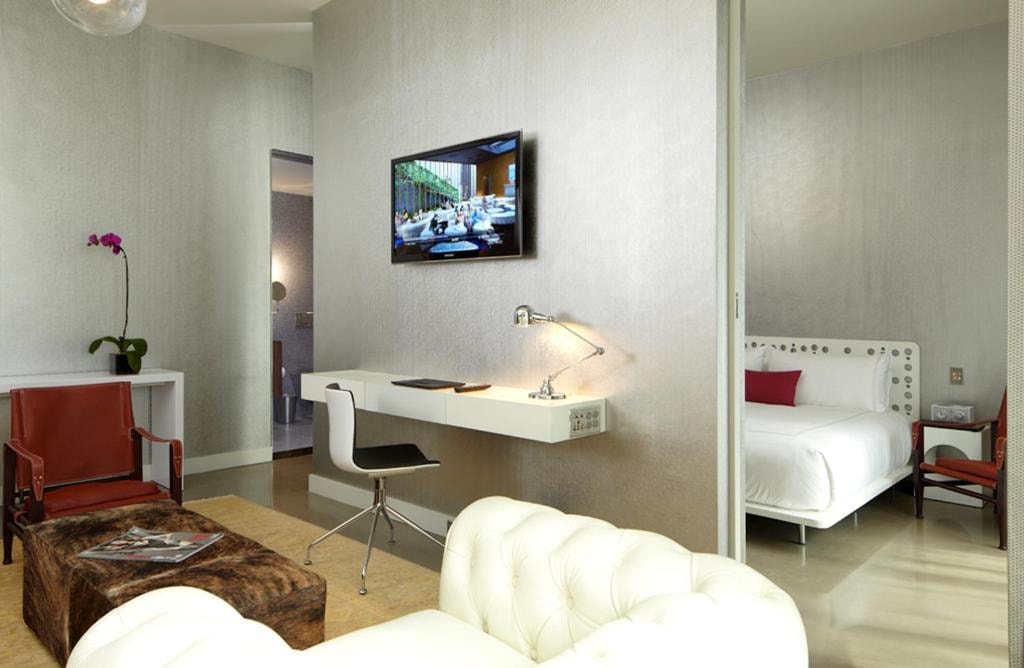 Platinum King Suite Near Bodega Negra NYC Luxury Bookings