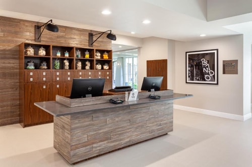 Executive King Suite Near South College ORL 4 Luxury Bookings