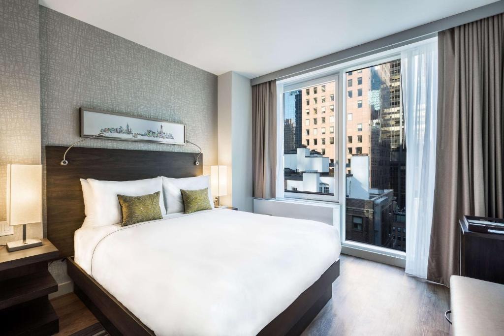 King Room Near Little Collins NYC Luxury Bookings