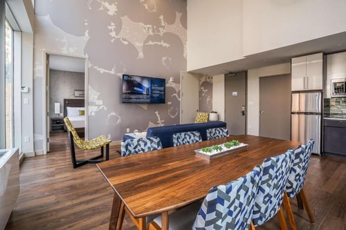 King Room Near Little Collins NYC 7 Luxury Bookings