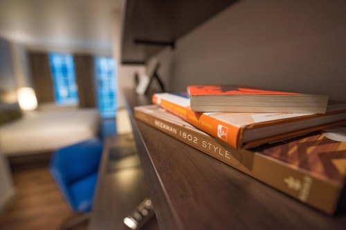King Room Near Little Collins NYC 12 Luxury Bookings