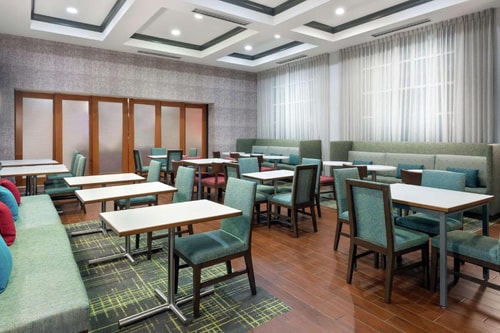 King Studio Suite Near Airport Lakes Park ORL 8 Luxury Bookings