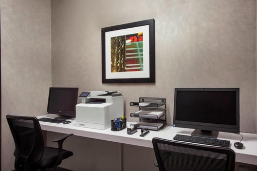 King Room Near Bella Abzug Park Playground NYC 7 Luxury Bookings