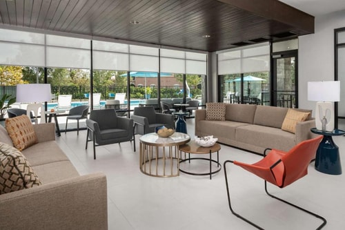 King Room Near Bank of America ORL 7 Luxury Bookings