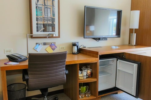 King Room Near Nichols Park CHI 3 Luxury Bookings