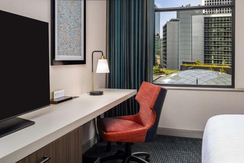 King Room Near The Art Institute of CHI 5 Luxury Bookings