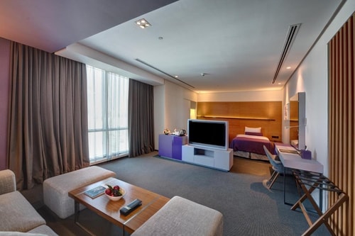 Superior Room Near Lulu hypermarket 1 Luxury Bookings