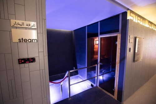 Premium Room Near Lulu hypermarket 8 Luxury Bookings