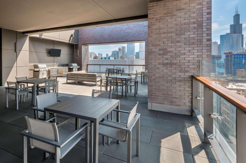 King Room Near Brooklyn Boulders CHI 7 Luxury Bookings