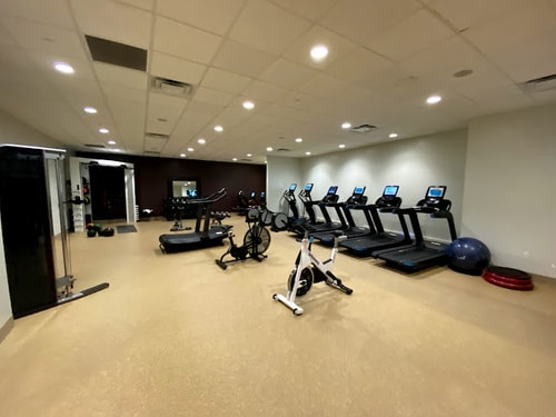 King Room Near Swift Title Loans ORL 13 Luxury Bookings