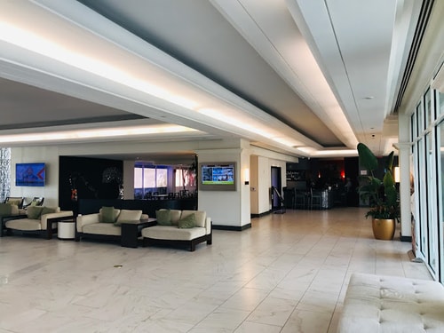 King Room Near Swift Title Loans ORL 9 Luxury Bookings