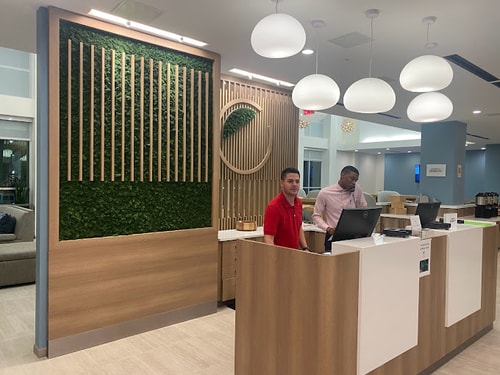 King Room Near Dollar Tree ORL 10 Luxury Bookings