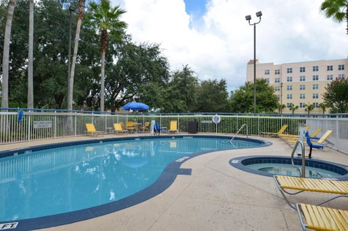 Queen Room Near Airport Lakes Park ORL 12 Luxury Bookings