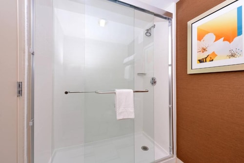 Queen Room Near Airport Lakes Park ORL 3 Luxury Bookings