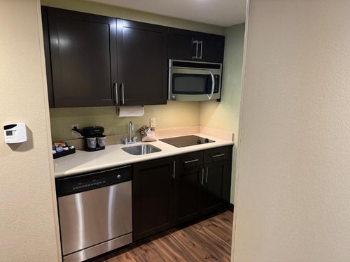 King Studio Suite Near Airport Lakes Park ORL 3 Luxury Bookings