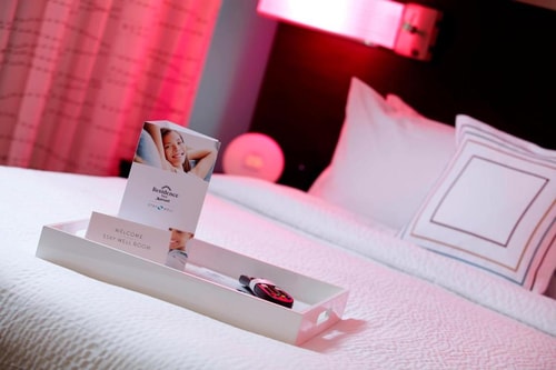 Deluxe King Room Near VA Medical Center ORL 2 Luxury Bookings