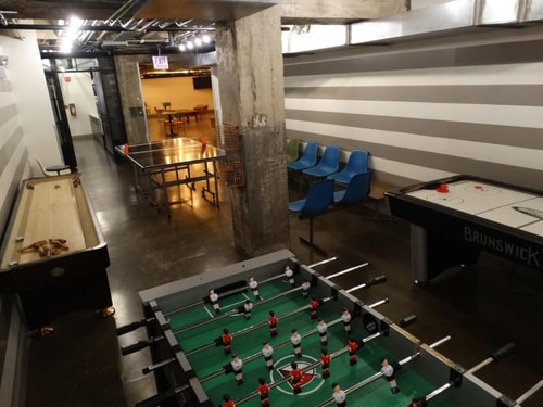 Deluxe Queen Room Near Walter Payton College CHI 9 Luxury Bookings