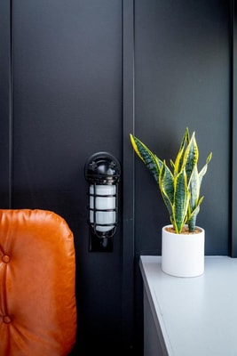 Deluxe Queen Room Near Walter Payton College CHI 13 Luxury Bookings