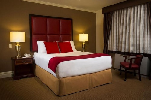 Deluxe Room Near Mc Donald Kristen NYC 1 Luxury Bookings