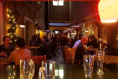 Deluxe Room Near Mc Donald Kristen NYC 13 Luxury Bookings