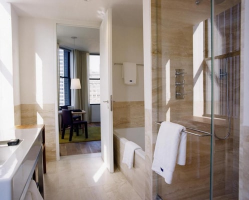 Deluxe Room Near Bryant Park NYC 3 Luxury Bookings