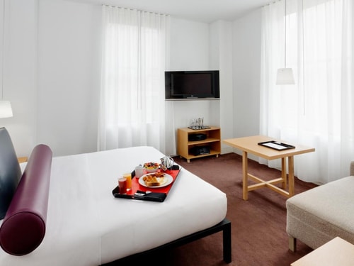 Deluxe Room Near Bryant Park NYC 2 Luxury Bookings