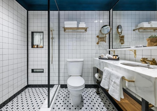 Deluxe Queen Room Near Winklix NYC 5 Luxury Bookings