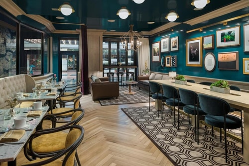 Deluxe Queen Room Near Winklix NYC 11 Luxury Bookings