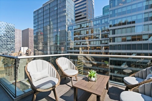King Room Near Bryant Park NYC 8 Luxury Bookings