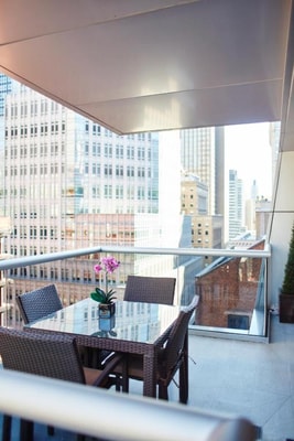 King Room Near Bryant Park NYC 10 Luxury Bookings