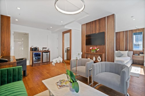 King Room Near Bryant Park NYC 13 Luxury Bookings