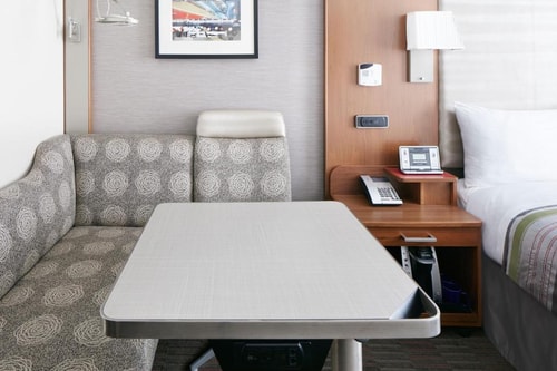 Standard Queen Room Near Little Collins NYC 7 Luxury Bookings