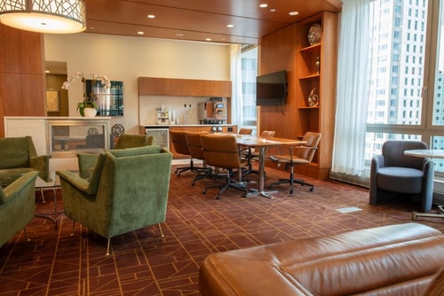 Standard Queen Room Near Little Collins NYC 12 Luxury Bookings