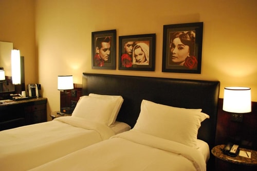 Deluxe Twin Room Near Loring Place NYC Luxury Bookings
