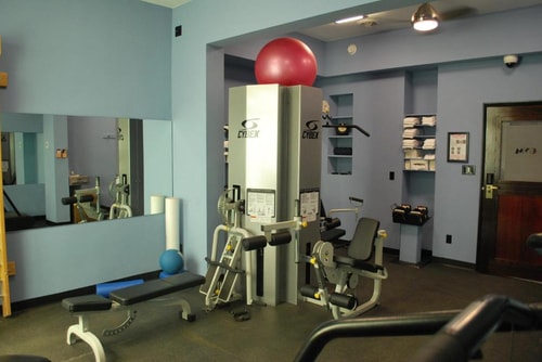 Deluxe Twin Room Near Loring Place NYC 14 Luxury Bookings