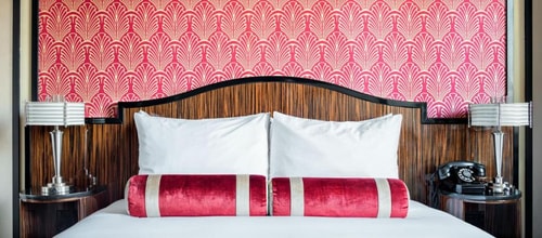 Queen Room Near Semma NYC 2 Luxury Bookings