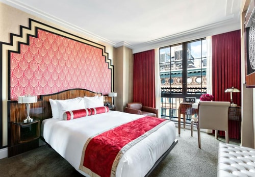 Queen Room Near Semma NYC Luxury Bookings