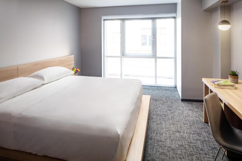 Executive King Room Near Chase Bank NYC Luxury Bookings