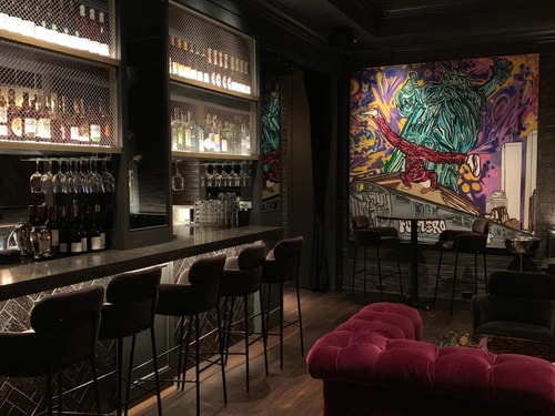 Superior Queen Room Near Bryant Park NYC 6 Luxury Bookings