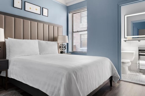 Superior Queen Room Near Bryant Park NYC 1 Luxury Bookings